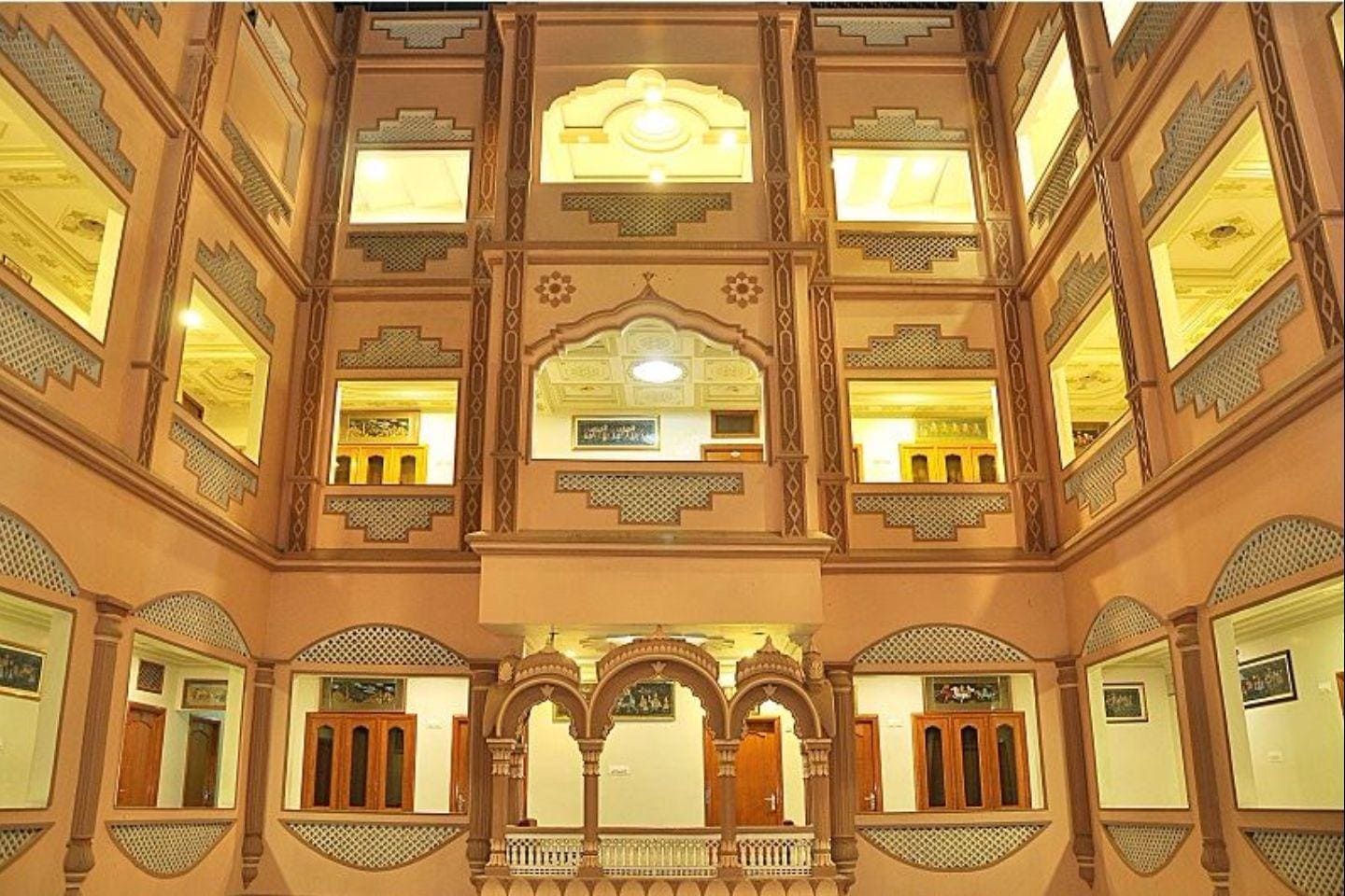 Hotel Bharat Palace, Bikaner - Tap to explore photos