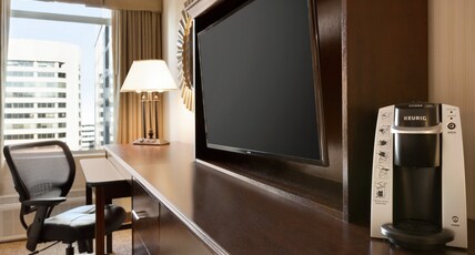 Crowne Plaza Crystal City-Washington, D.C. Room Type - 2 Double Bed Standard