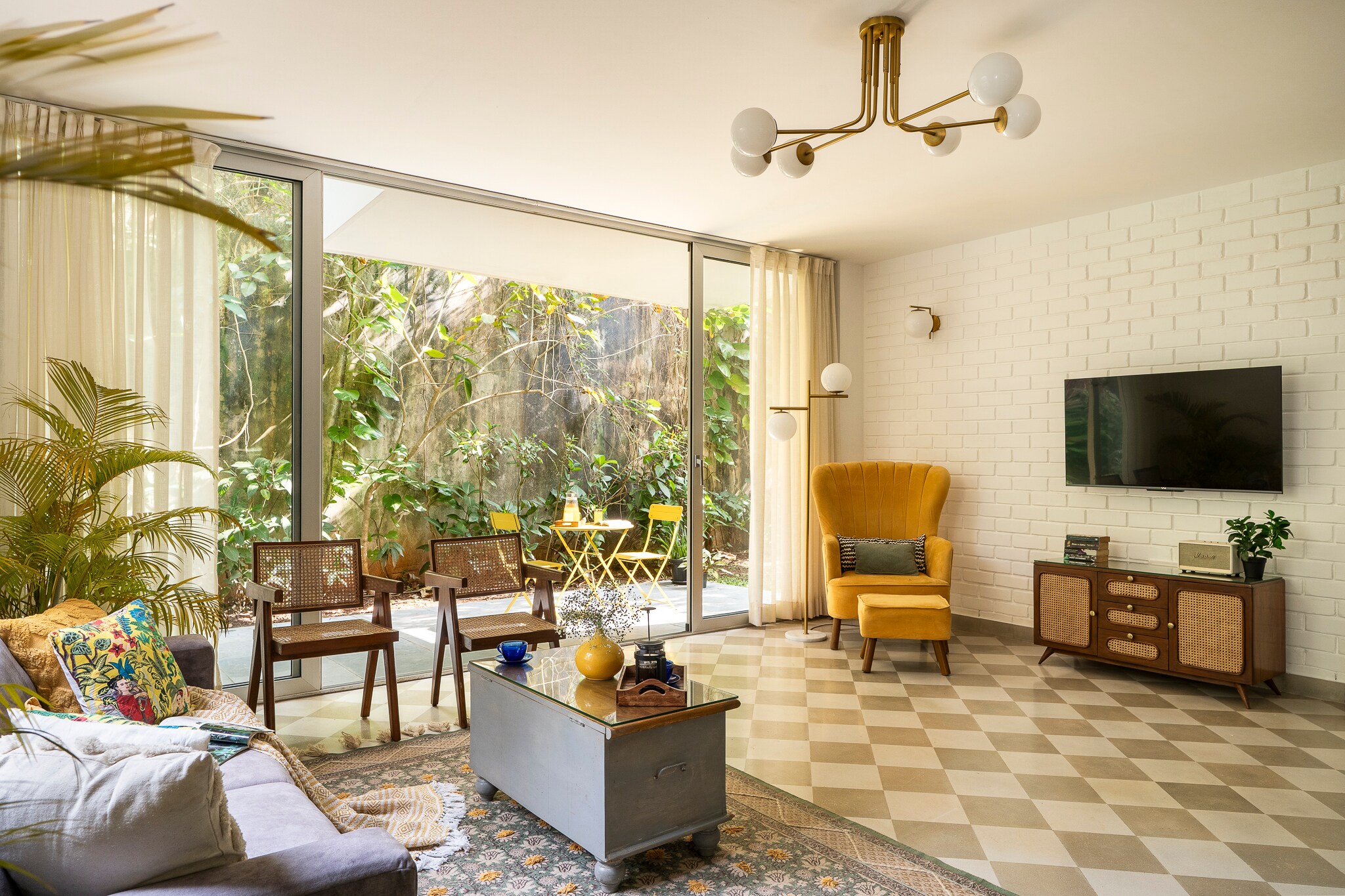 El Rosario by The Blue Kite -2BHK with Private Garden & Common Pool 5 mins to Reis Magos Fort (05) - Tap to explore photos