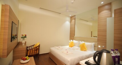 TreeHouse London Street Room Type - Deluxe Room