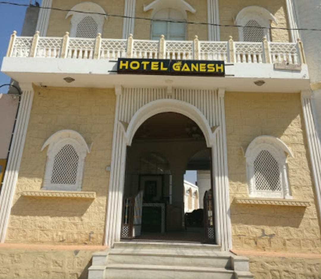 Hotel Ganesh - Tap to explore photos