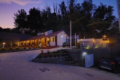 Whispering Hills Ooty