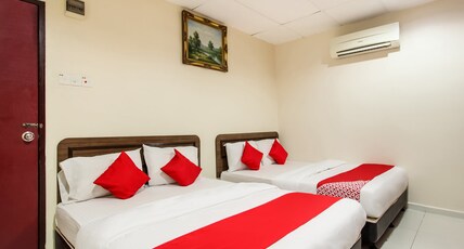 Super OYO 89427 Kavanas Hotel Taiping Room Type - Premium Suite room