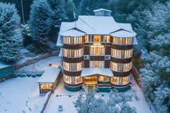 Hotel Bombay Palace (Centrally Heated)