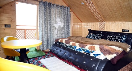 Pahalgam View Point Villaa Room Type - Deluxe Room