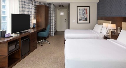 Hilton Garden Inn Washington DC/Georgetown Area Room Type - 2 QUEEN BEDS CORNER