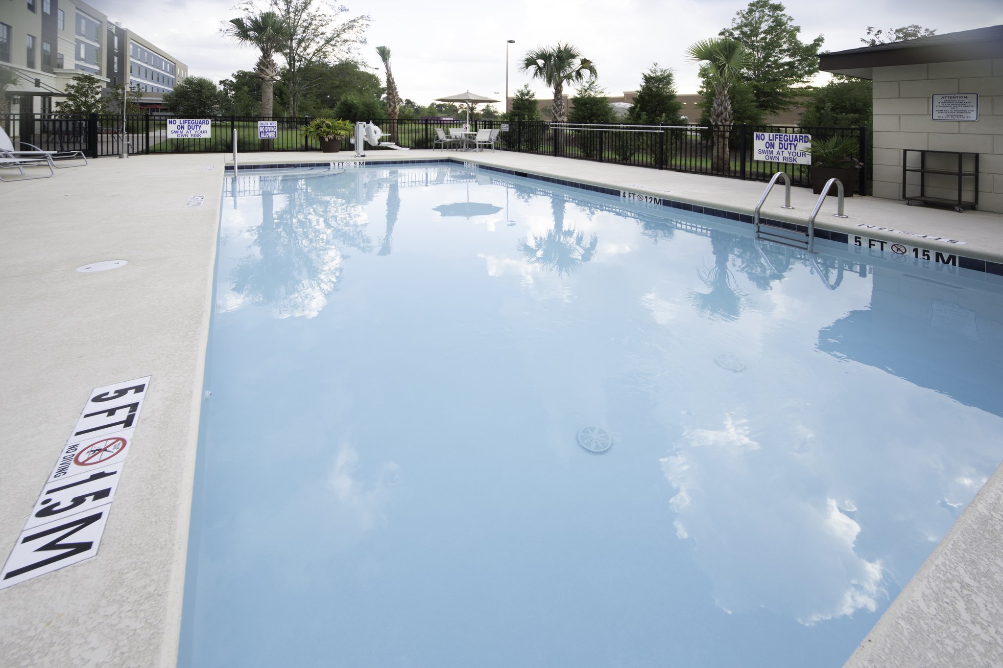 Staybridge Suites SUMMERVILLE - Tap to explore photos
