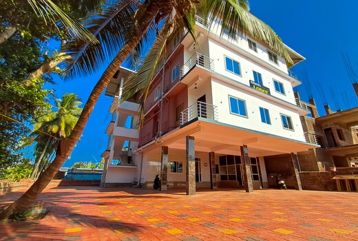 kamaths holiday inn