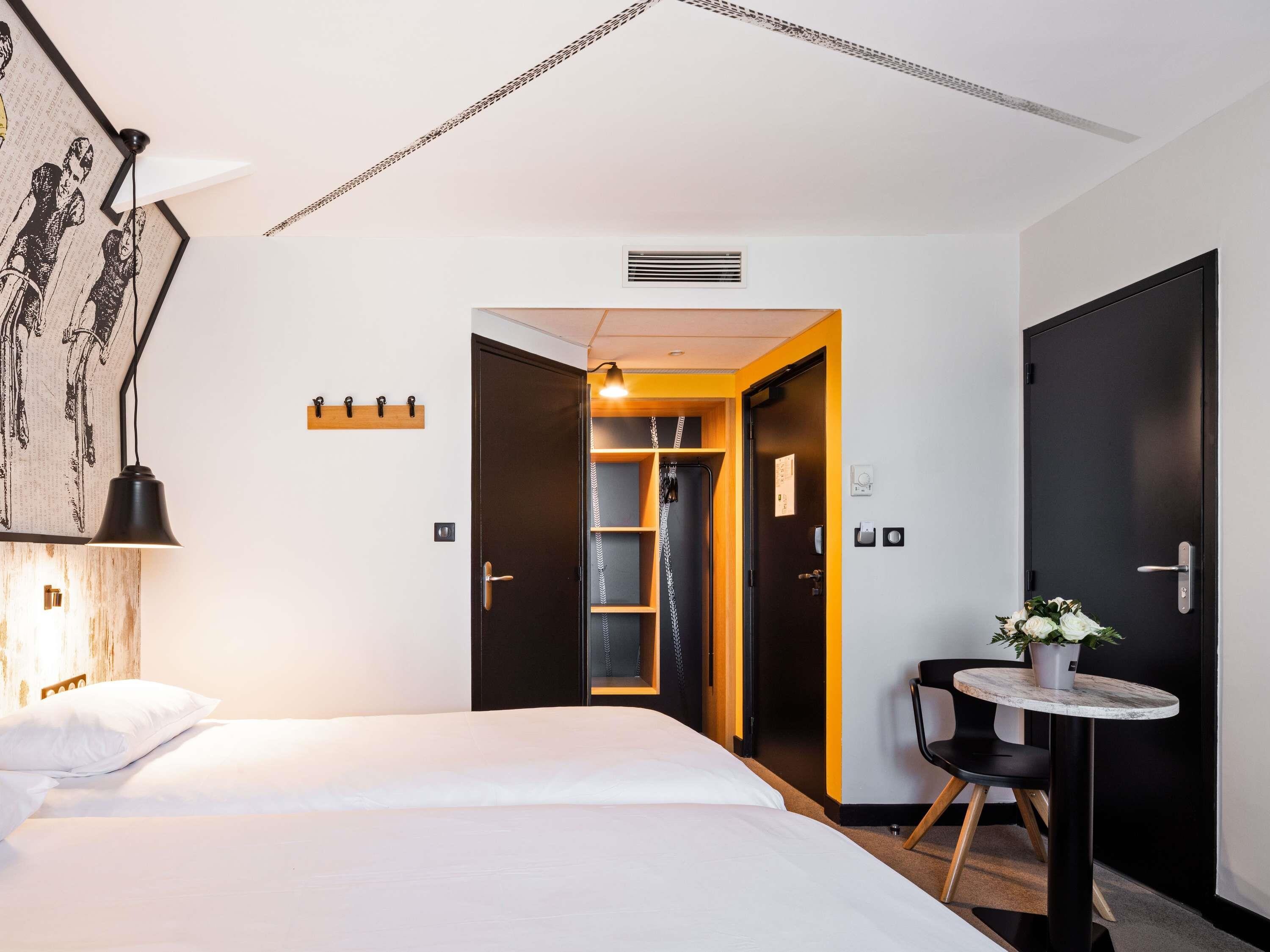 ibis Styles Dinan Centre Ville - Tap to explore photos