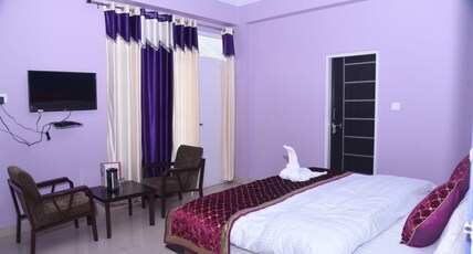 Hotel Prashar Valley View Room Type - Premium Room