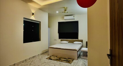 HOTEL R3 INN Room Type - Bedroom 8