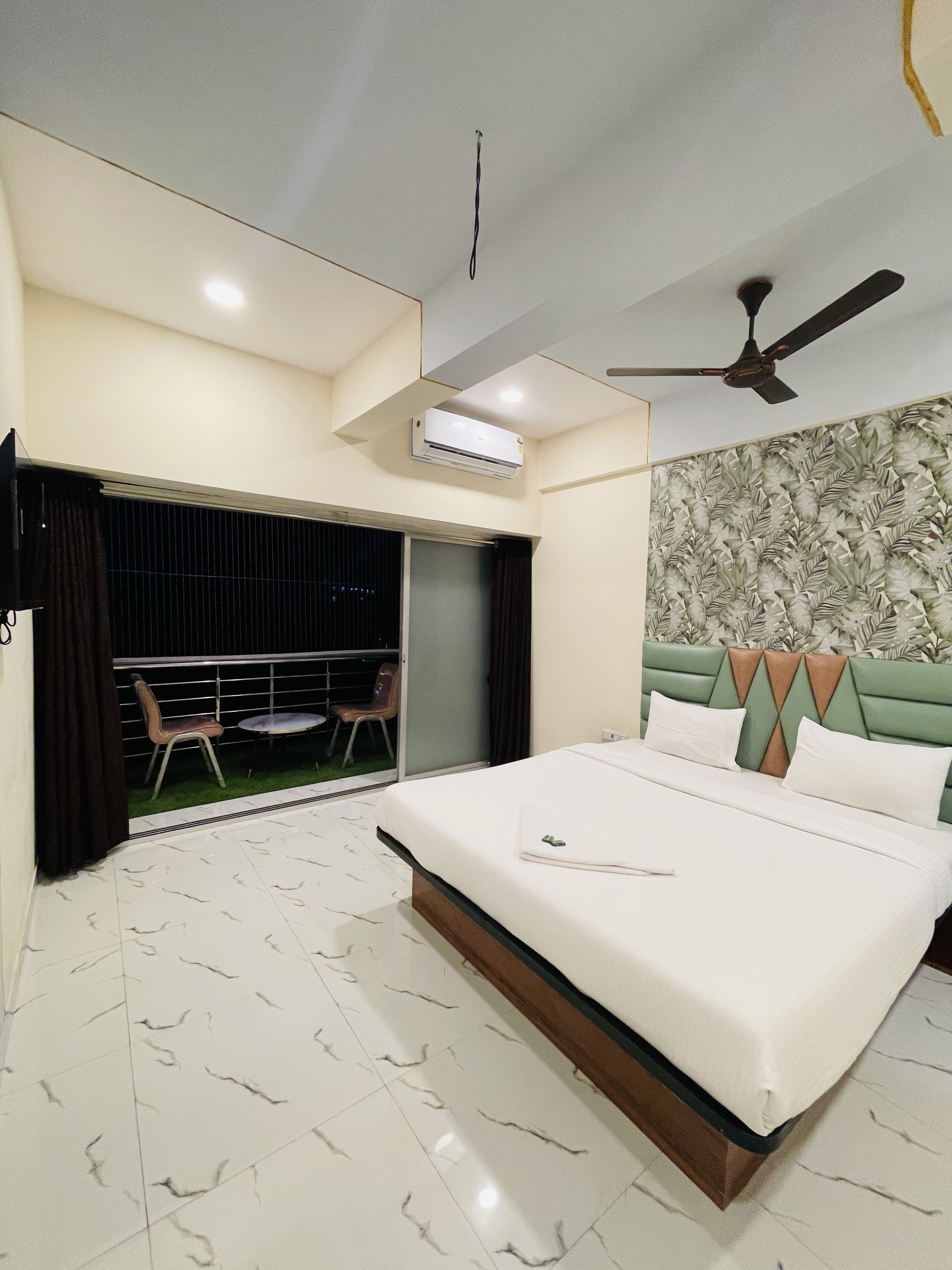 Hotel Balaji Residency - Tap to explore photos