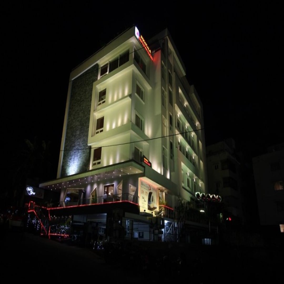 Hotel Rockdale - Tap to explore photos