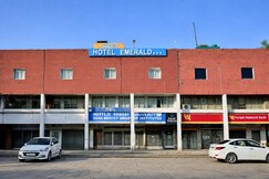 Hotel Emerald