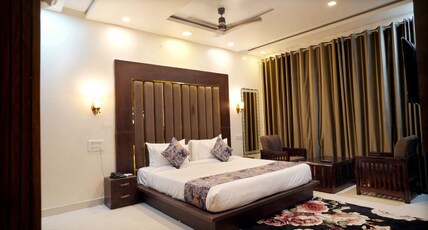 The Grand Hotel Room Type - Deluxe Room