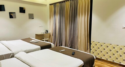 VILAASITAA INN Room Type - Triple Bed Balcony