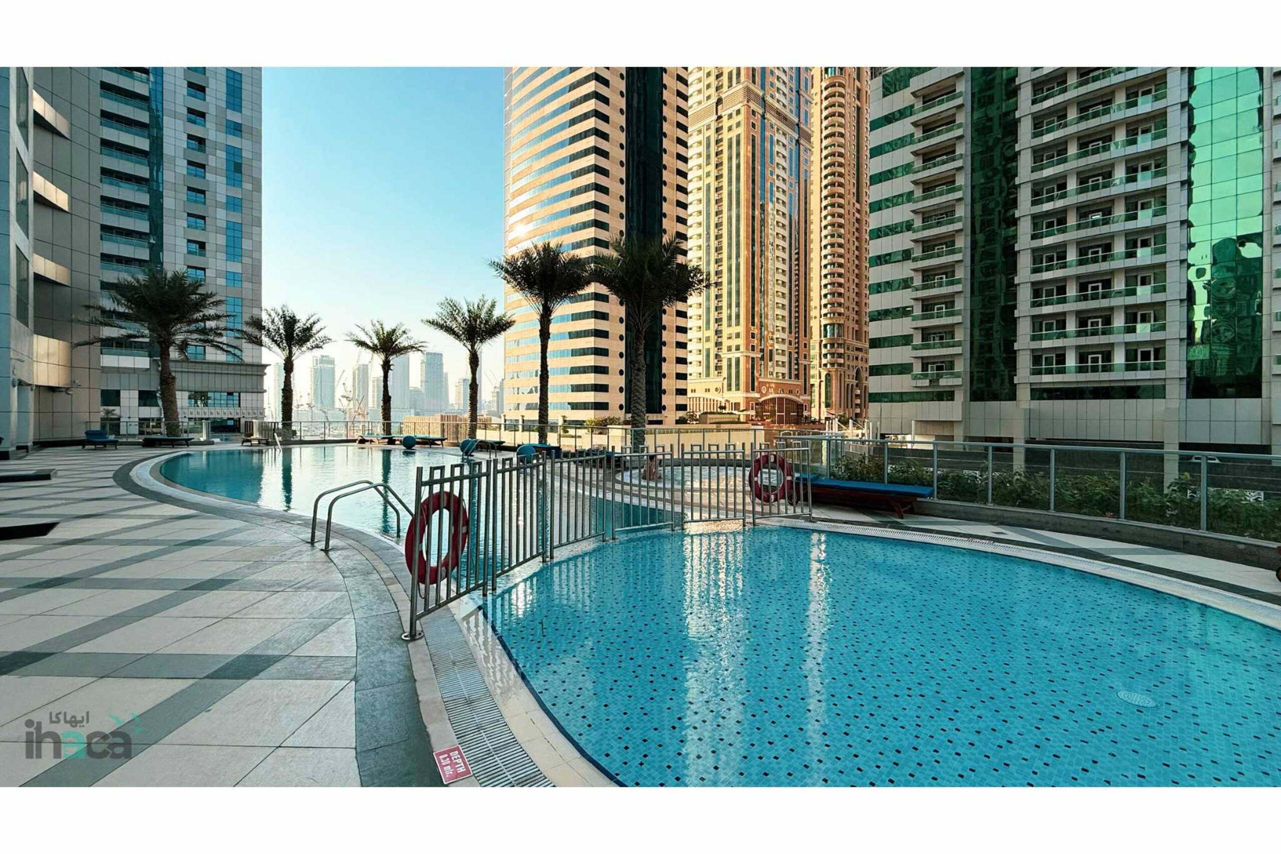 77 Floor Luxury 1Br Marina Sea View Balcony - Tap to explore photos