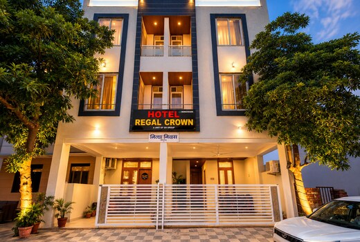 Hotel Regal Crown