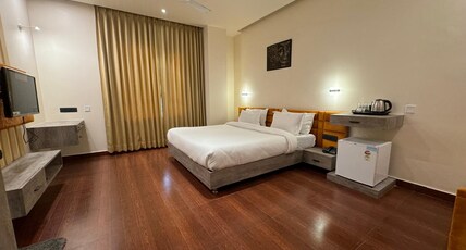 Janki Inn Room Type - Luxury Room