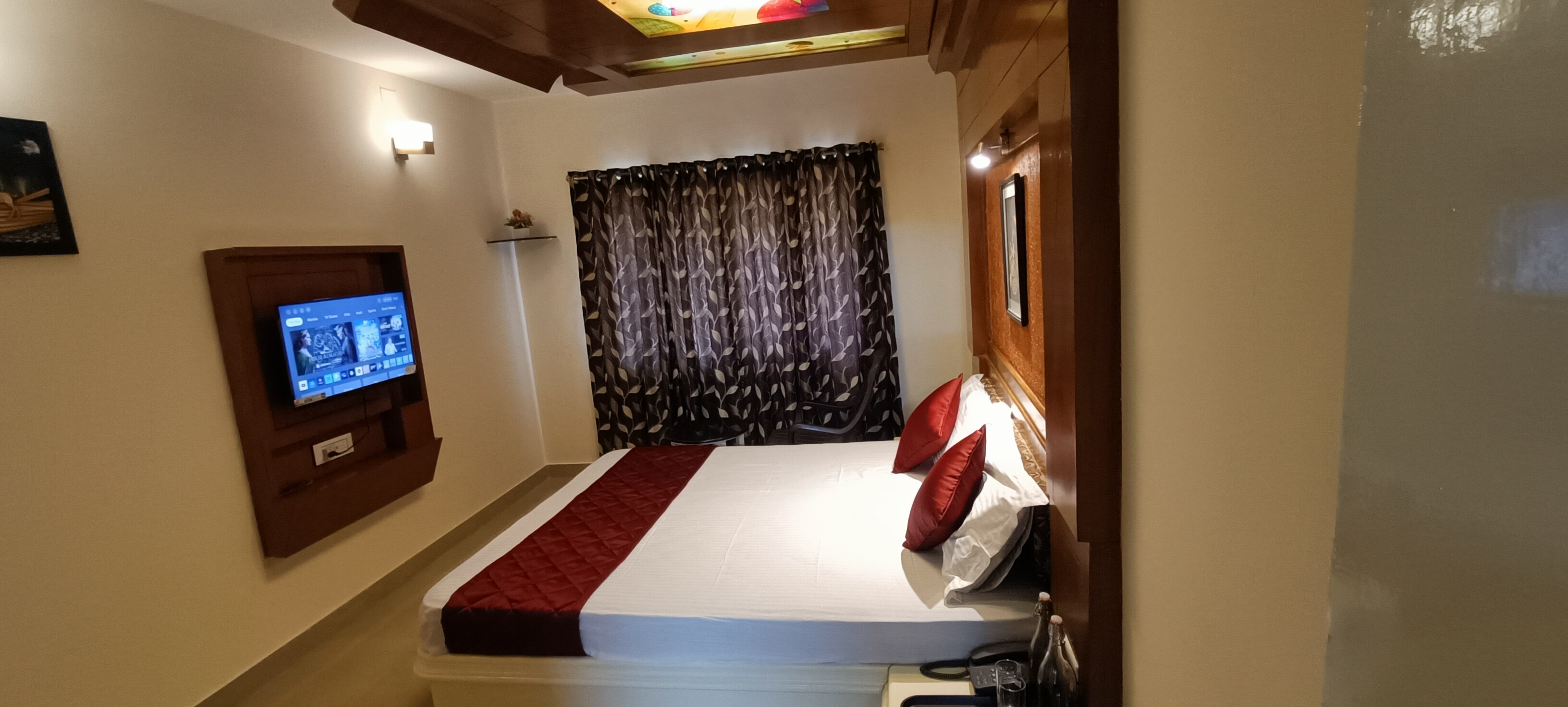 Quick Sort Residency, Kandhan Villa - Tap to explore photos