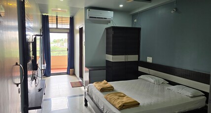 Hotel Lotus Inn Room Type - Deluxe Ac