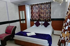 Hotel Khushboo