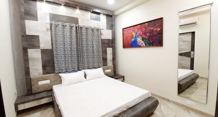 SHREE GANESH INN Room Type - AC ROOM