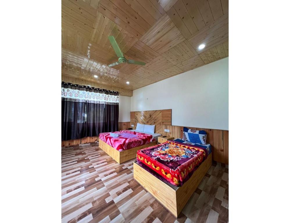 Safaya Paying Guest House and Home Stay - Tap to explore photos