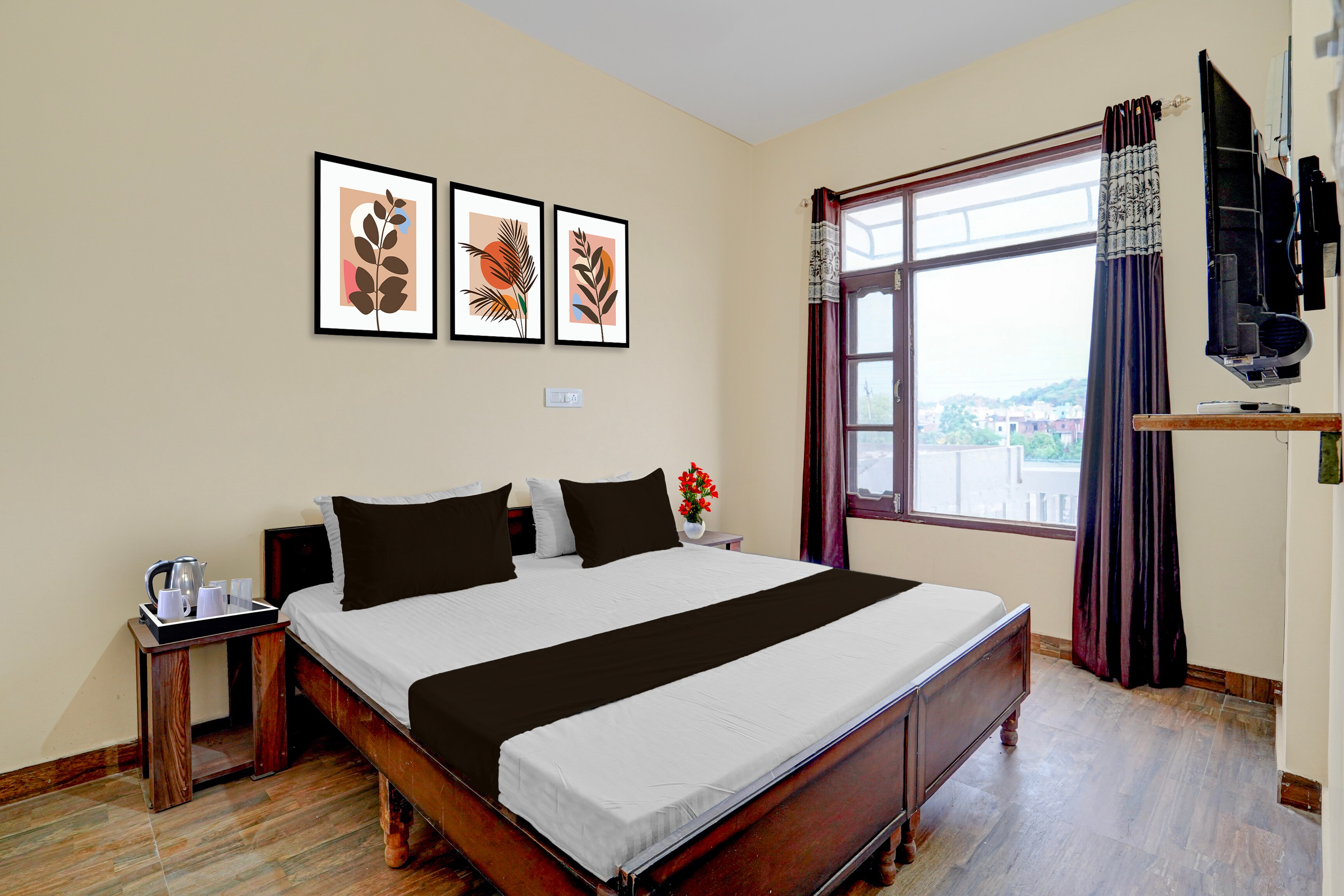 Hotel O Chandigarh Outer Ring Road Formerly Ganesha - Tap to explore photos