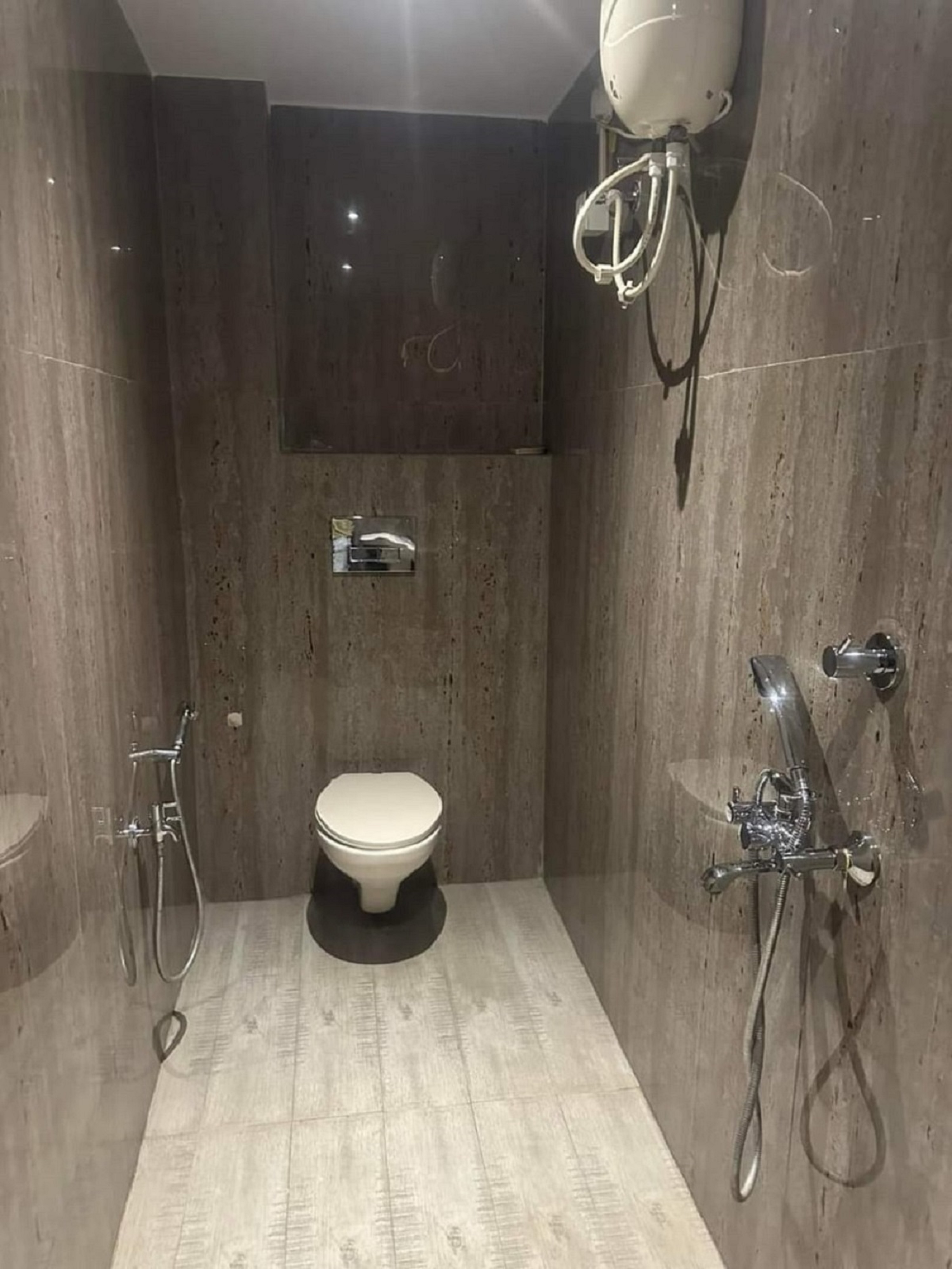 PAUL'S HOTEL & BANQUET - Tap to explore photos