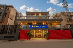 FabHotel Kirti Nagar