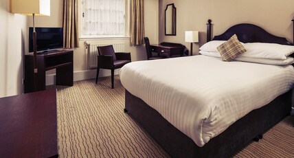 Mercure Perth Hotel Room Type - Standard Room with 1 kingsize bed
