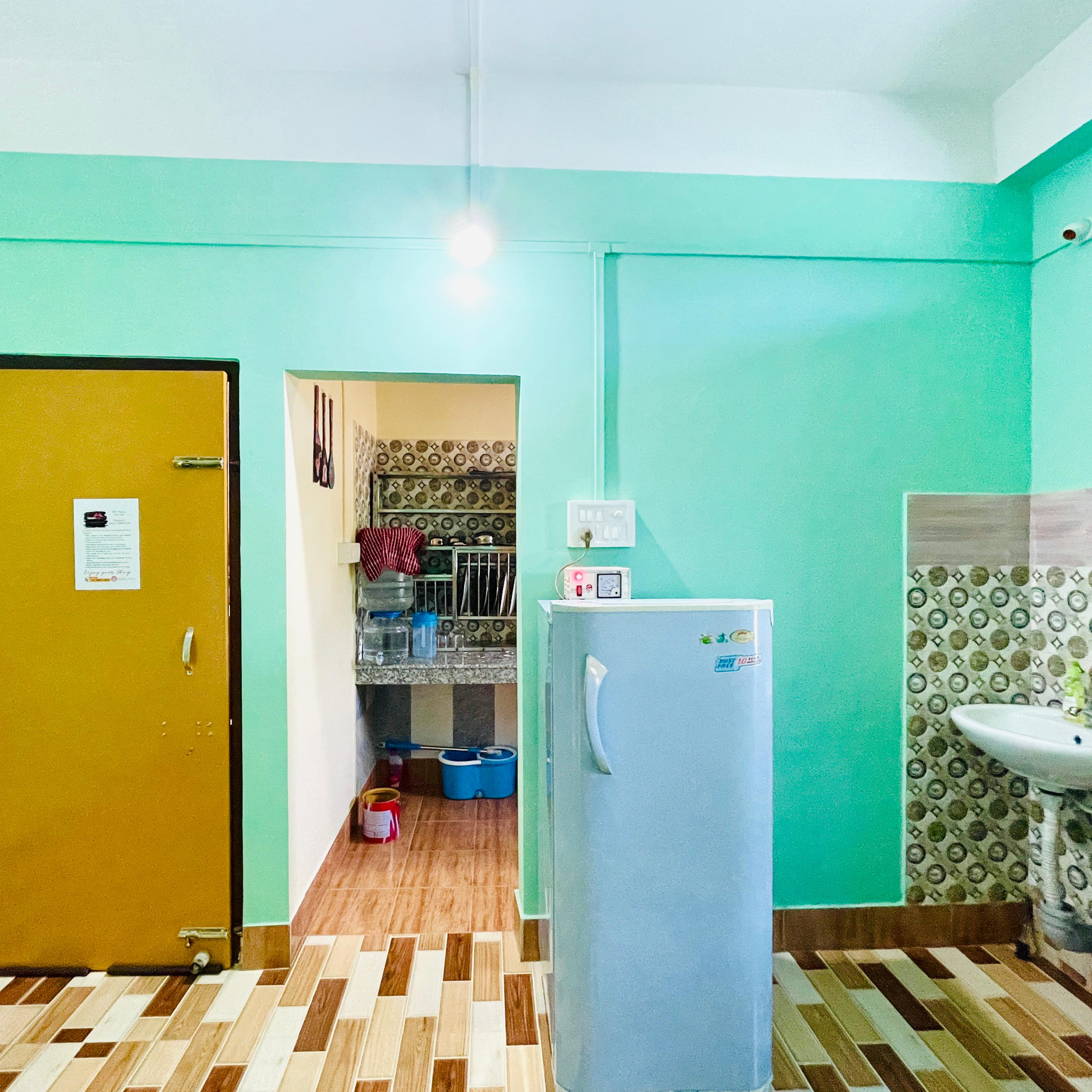 TwilightPlay Hideaway HomeStay - Tap to explore photos