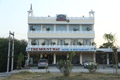Mount Way Hotel & Restaurant