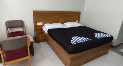 Sri Sindu Homes Room Type - AC Room - Deluxe