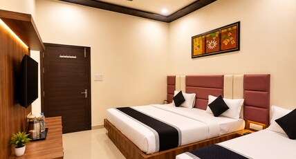 Hotel RK Residency Near Banke Bihari Mandir Room Type - Triple Bedroom Hotel RK Residency Near Banke Bihari Mandir Room Type - Triple Bedroom