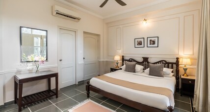 DEV VILLA Room Type - Premier Balcony Room