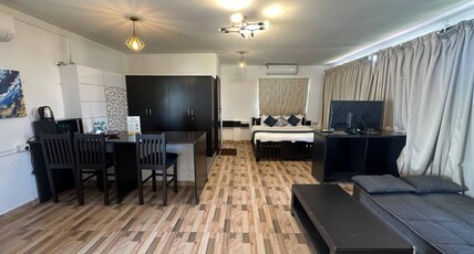 BRICK CASTLE Room Type - Pent House