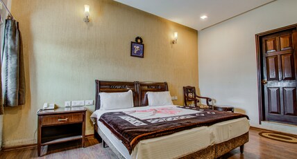 The Narula Inn | Bed & Breakfast Room Type - Suite Room with Patio