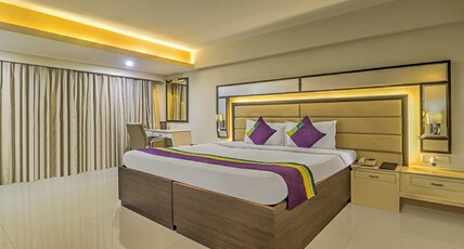 Treebo Premium Metropolis Room Type - Deluxe Room