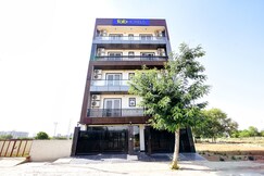 FabHotel Prime Hush & Suites