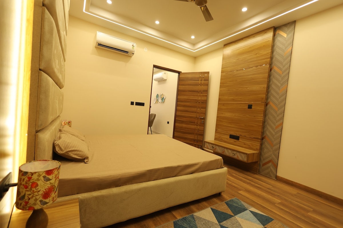 Moksha Villa 4BHK Peaceful Jaipur Stay - Tap to explore photos
