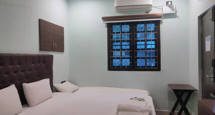 TRU Comfort Room Type - Deluxe Double Room Gnd Floor (2A+1C)