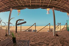 Cozinn B102 at Gokarna Beach