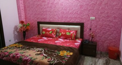 HOTEL ROY PALACE Room Type - STANDARD