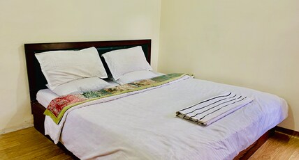 THE GRITTI  CASTLE  HOTEL & RESTAURANT Room Type - Standard Room - Mountain View