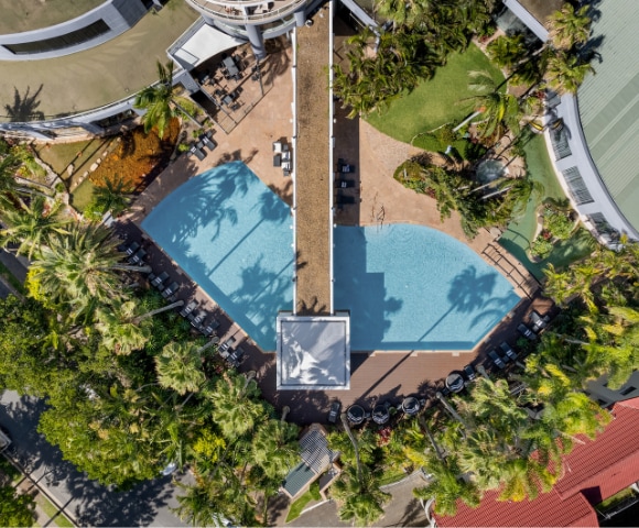 Crowne Plaza Surfers Paradise - Tap to explore photos