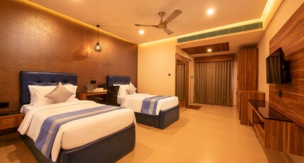 Home Town Galleria Manipal Room Type - Standard Twin Bed Room