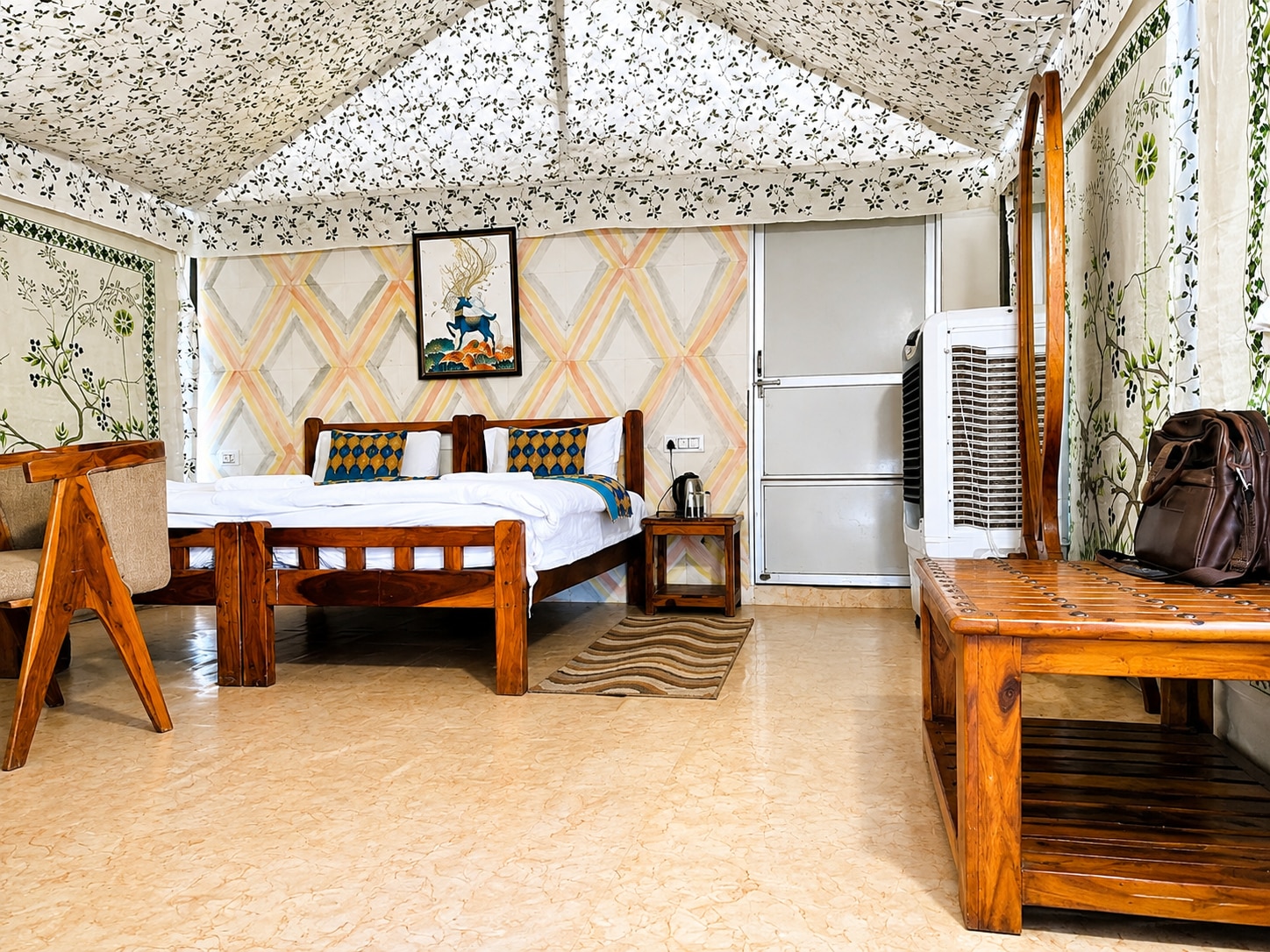ACE Desert Resort - Tap to explore photos