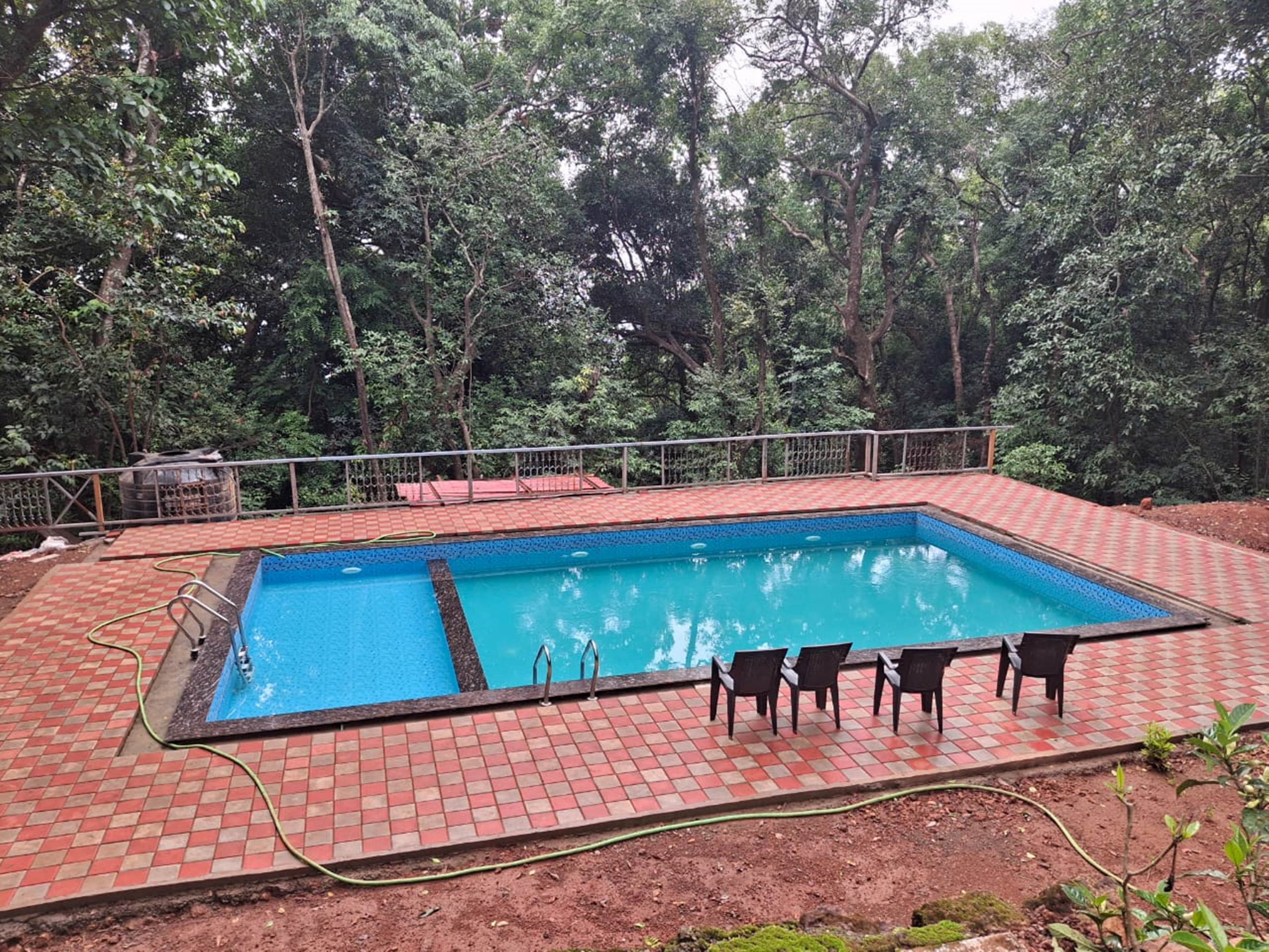 Hotel Gokul Villa - Tap to explore photos